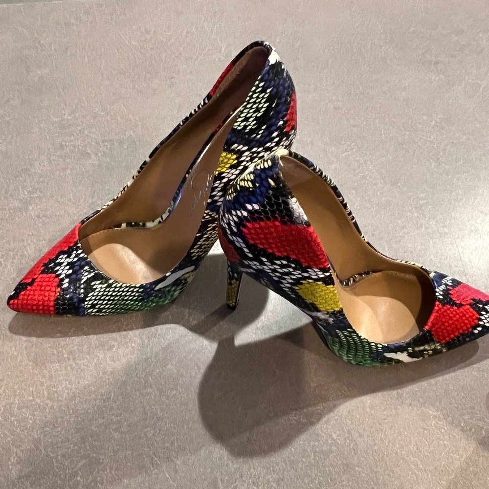 Brand New Multi Colored Snake Jessica Simpson Heels